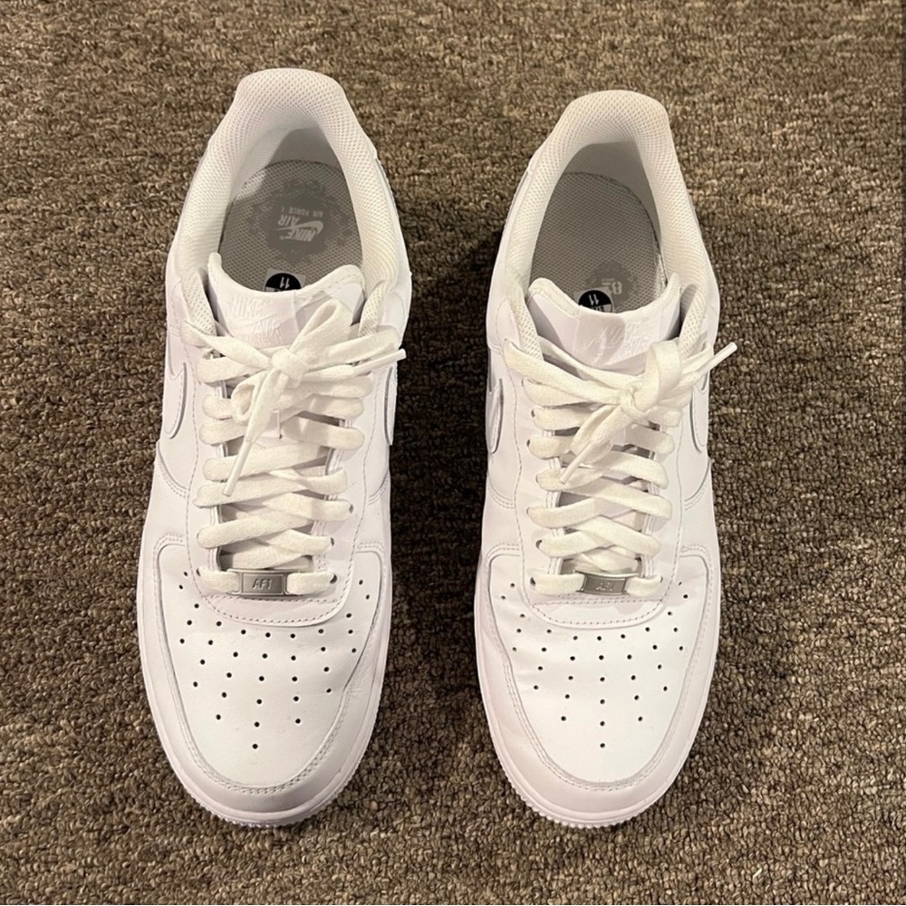 White Nike Air Force 1 (wore twice)